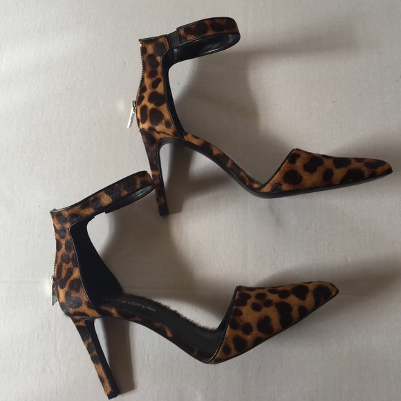 Nine West Leopard Print Heels Never Worn Without Box Size 8M - Picture 3 of 7